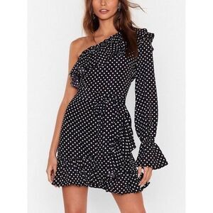 𝅺NWOT Nasty Gal polka dot dress